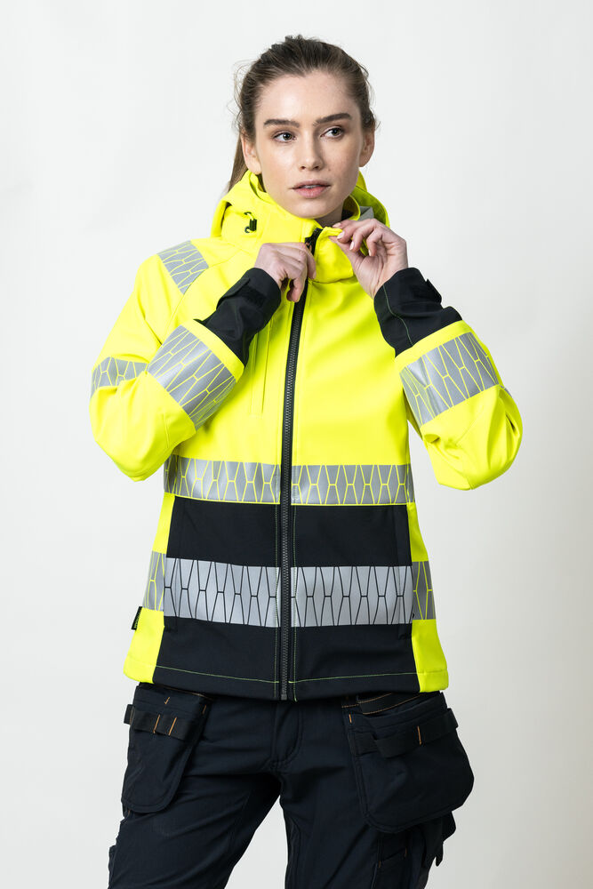 65137778-2199_1377SoftshelljackaDamVarsel_ModelPictureFront