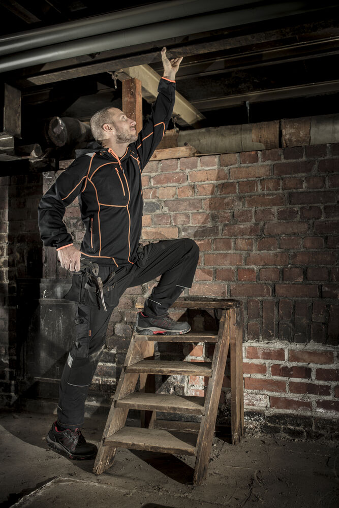 65219118_Hantverksbyxa-Stretch_65515053_Hoodie-Vision-Lite